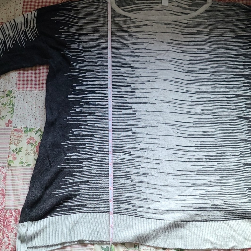 Sweater - Picture 7 of 8